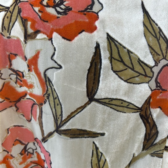 Fabrik Elegant Floral Wrap Dress with flowing sleeves Size L - Picture 3 of 8